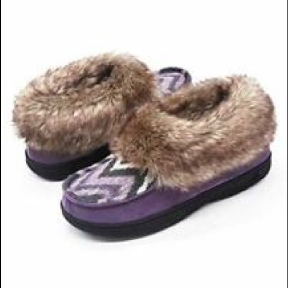 WISHCOTTON Women's Memory Foam Slip-On Slippers NWOT